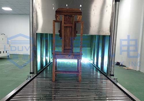 異型家具UV固化系統(tǒng).jpg 異型家具UV固化系統(tǒng).jpg